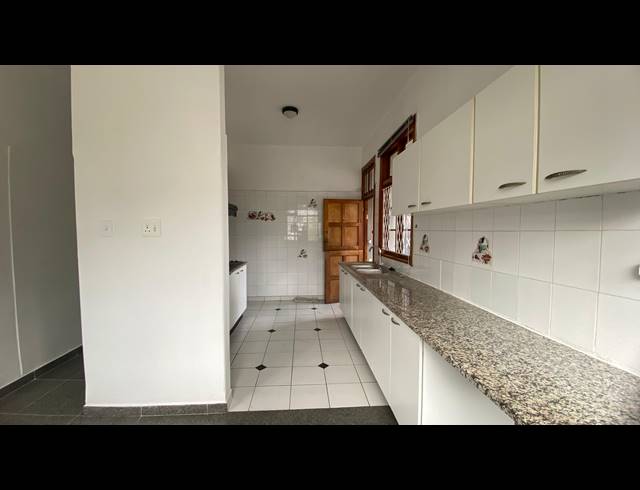2 BEDROOM FLAT FOR SALE IN GLENWOOD